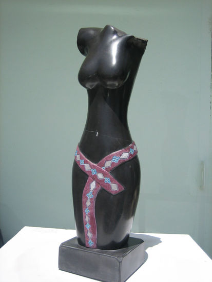 torso danza Piedra Figurativa