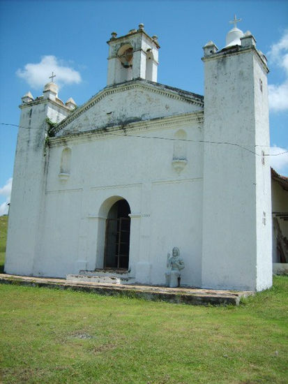 CAPILLA LAS CRUCES 