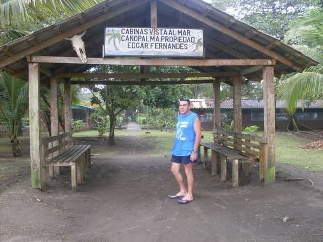 RANCHO DE CHINO (FREDY FERNANDEZ) TORTUGUERO 