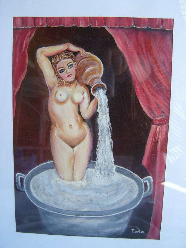 MUJER DESNUDA EN BAÑO