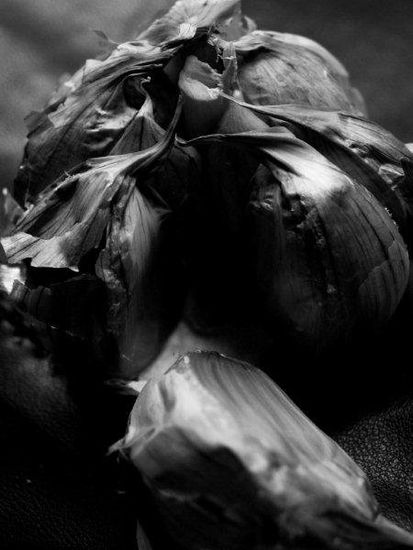 Garlicky cloves Architecture and Interiorism Black and White (Digital)