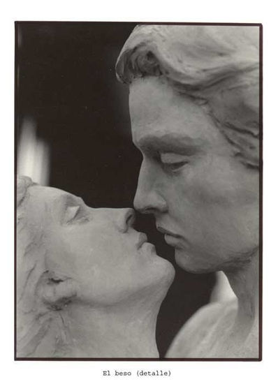 El-beso-(detalle)-copia Terracotta Figurative