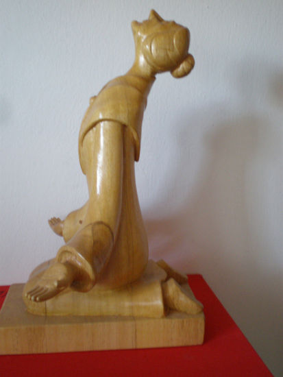 Abuela suplicando Carving Figurative