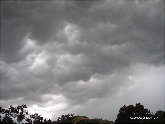 AMENAZA DE TORMENTA Naturaleza Color (Digital)