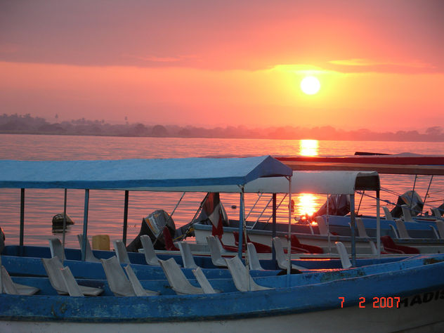 atardecer en el muelle