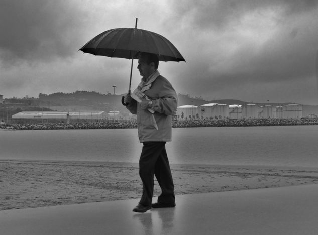 bajo la lluvia 