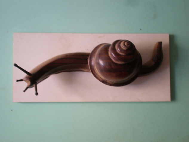 Caracol rojo Carving Figurative