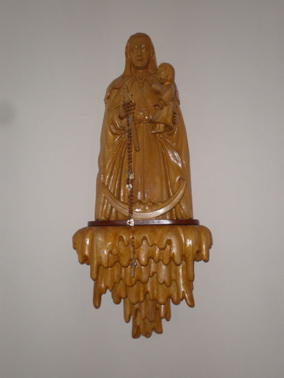 Virgen de la Paz Talla Figurativa