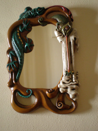 Camaleón Carving Figurative