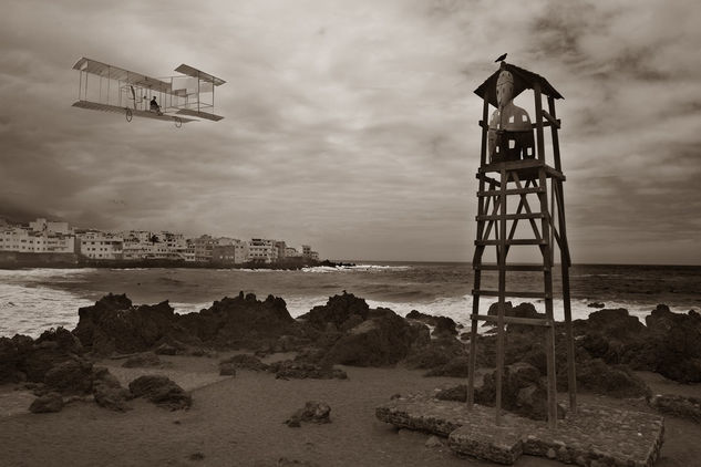 La torre del vijía Other Themes Black and White (Digital)