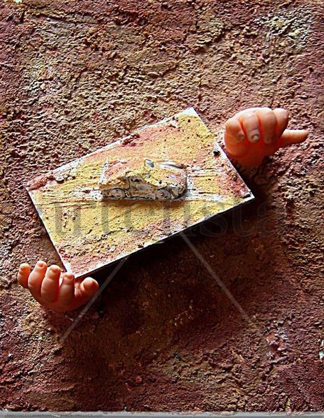 "Emergemos del barro"
