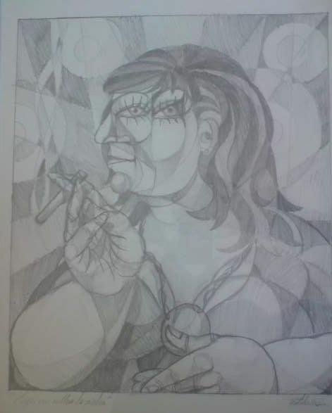 Mujer con collar de piedra
