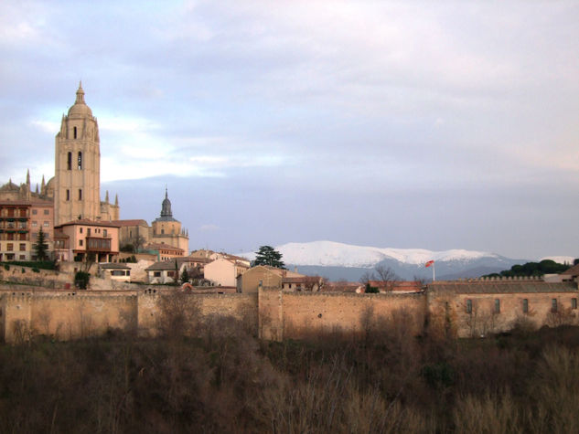 Catedral y muralla de Segovia Architecture and Interiorism Color (Digital)