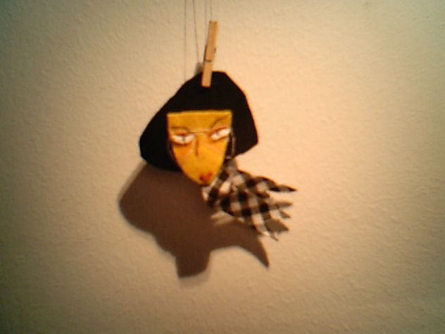 muñeca con pañuelo custo bcn