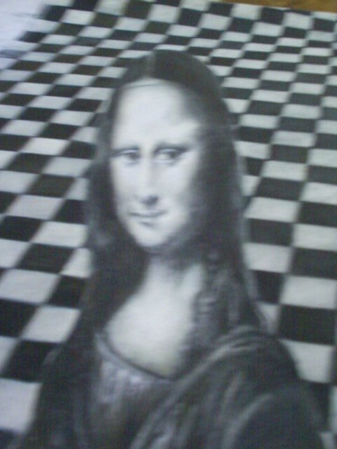 Me Inclino Ante la Mona Lisa (vista desde el angulo inferiorl)