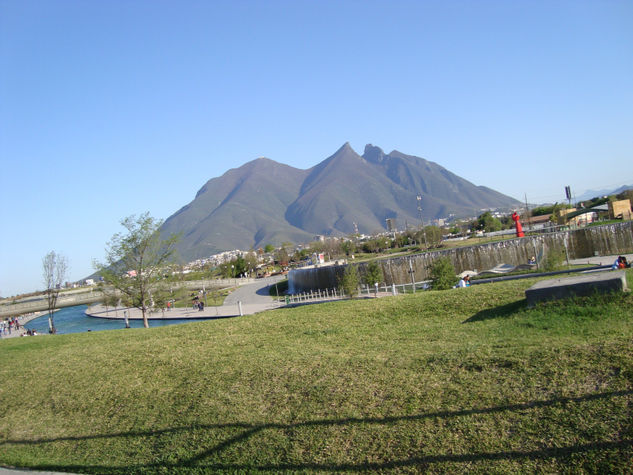 Cerro de la Silla Naturaleza Color (Digital)