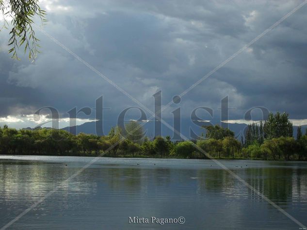 Vista al lago Naturaleza Color (Digital)