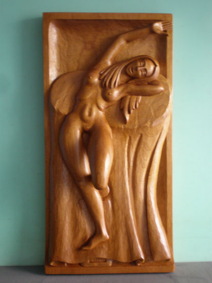 Desnuda Sobre Cortinajes Carving Figurative