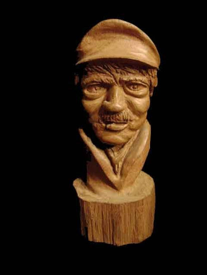 Cap. de Barco Wood Figurative