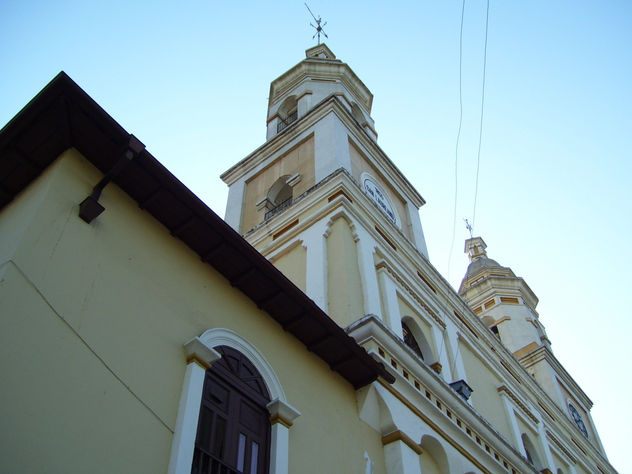 Iglesia San Laureano Costado Oeste
