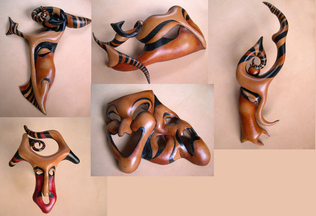 grupo de máscaras