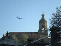 Volando la iglesia