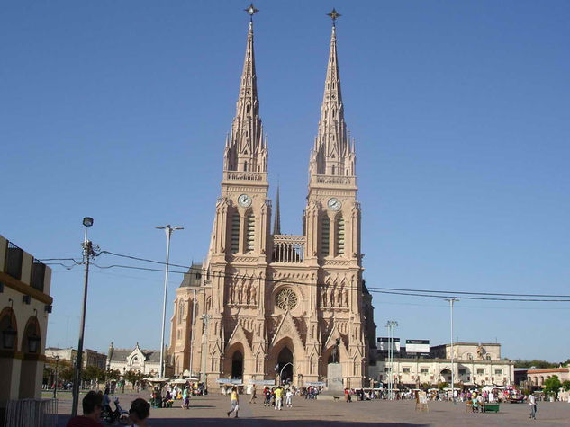 BASILICA DE LUJAN Viajes Color (Digital)