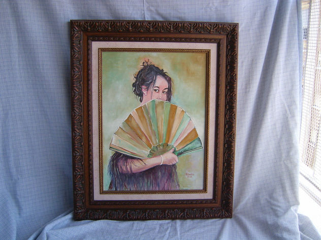 MUJER CON ABANICO