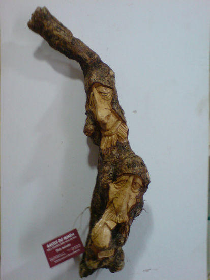 Los verticales. Wood Figurative