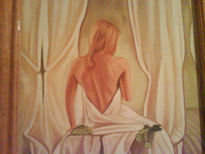 Mujer sobre sabanas