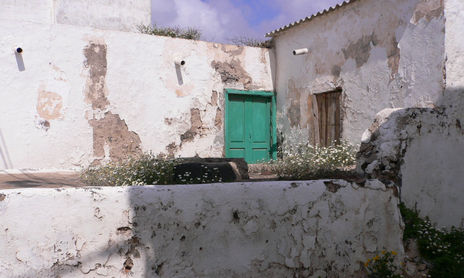Varias