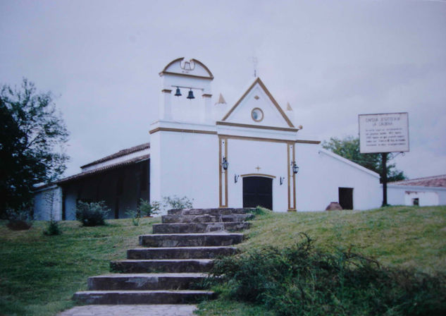 CAPILLA JESUITICA Arquitectura e interiorismo Color (Química)