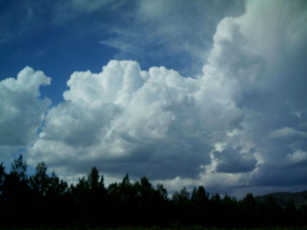 LAS NUBES DE MI PROVINCIA Travel Color (Digital)