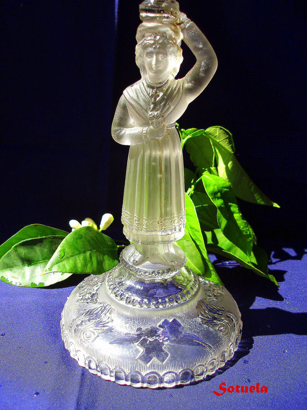 Figura de cristal con azahar