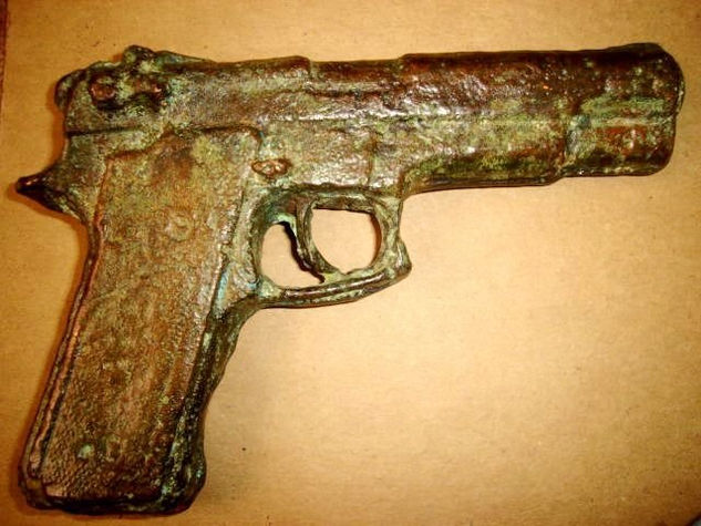 pistola Bronce Figurativa