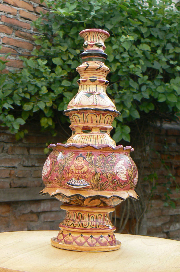 Vaso contenedor de varas aromáticas