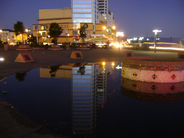 atardecer en puerto.....reflejo.... 