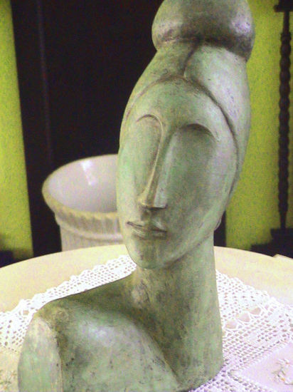 cabeza de mujer al estilo de modigliani 