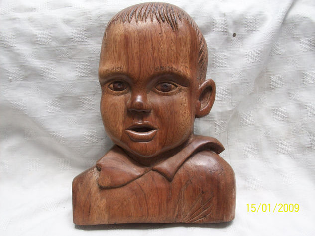 mi hijo agustin Wood Figurative