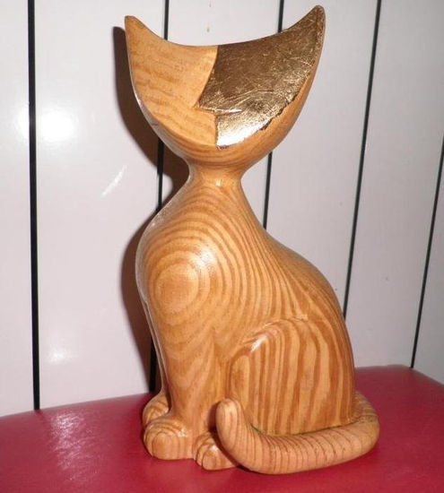 Gato 2º Carving Figurative