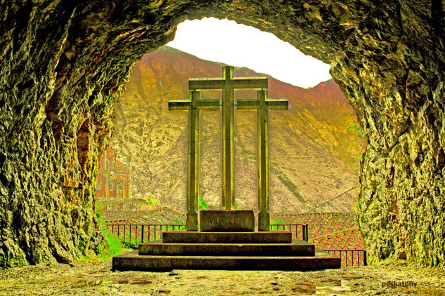 cueva de covadonga Arquitectura e interiorismo Color (Digital)