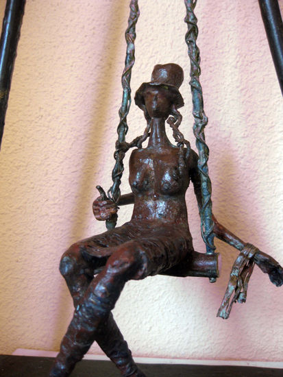 la loca del columpio 3 (detalle) Bronze Figurative