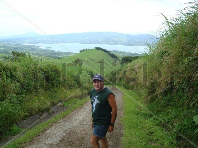 LAGUNA DE ARENAL.COSTA RICA. BY PICO 