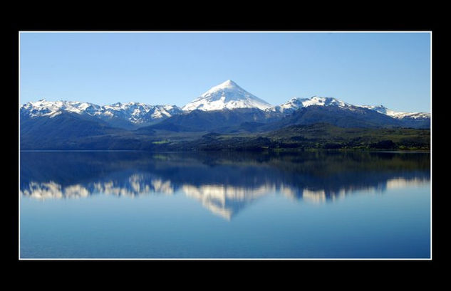 Lago Huechulafquen Naturaleza Color (Digital)