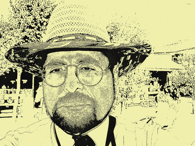 Autorretrato en fondo amarillento