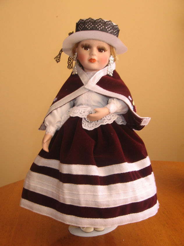 peruvian dolls colections