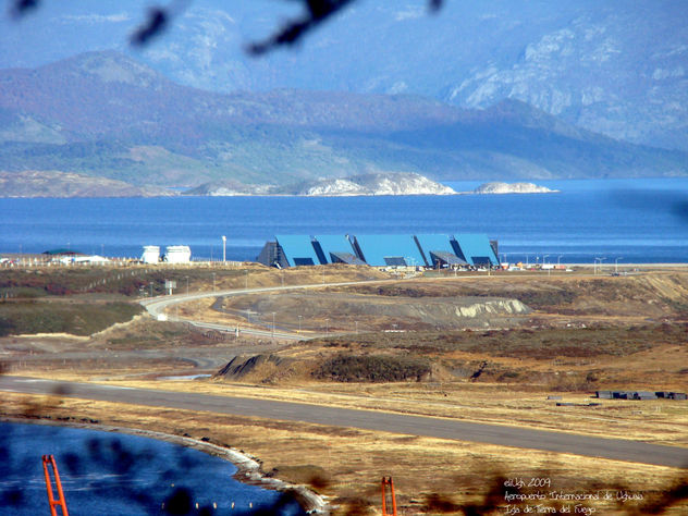 Ushuaia, Aeropuerto Internacional