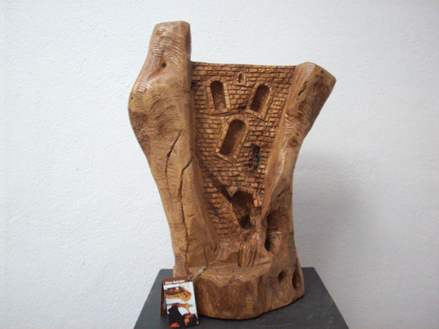 Puente nuevo1. Wood Figurative