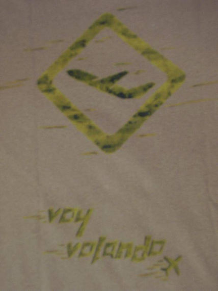 Camiseta - Voy volando