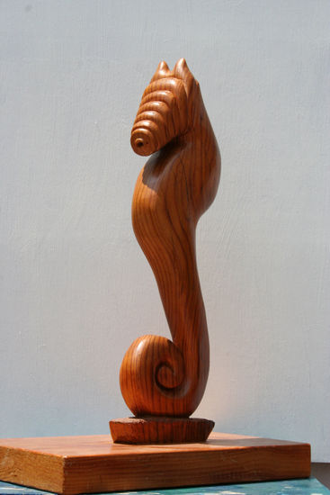 hipocampo II Wood Figurative